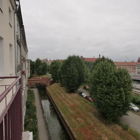 Biskupia Riverside View Апартаменты *